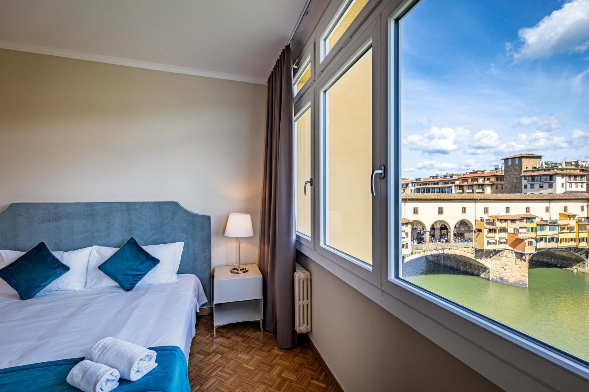 Yd Balcony On Pontevecchio View Lejlighed Firenze Eksteriør billede