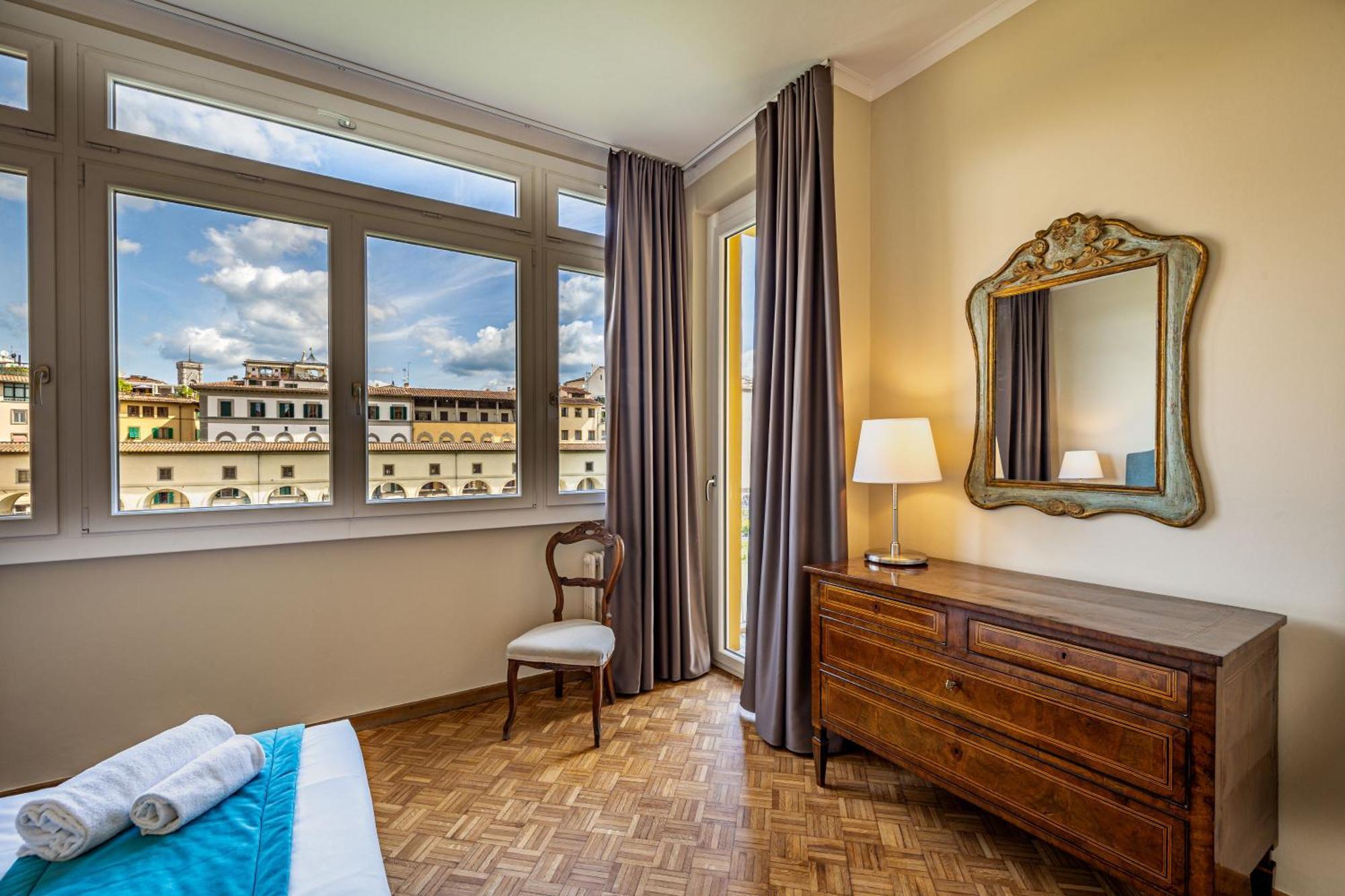 Yd Balcony On Pontevecchio View Lejlighed Firenze Eksteriør billede