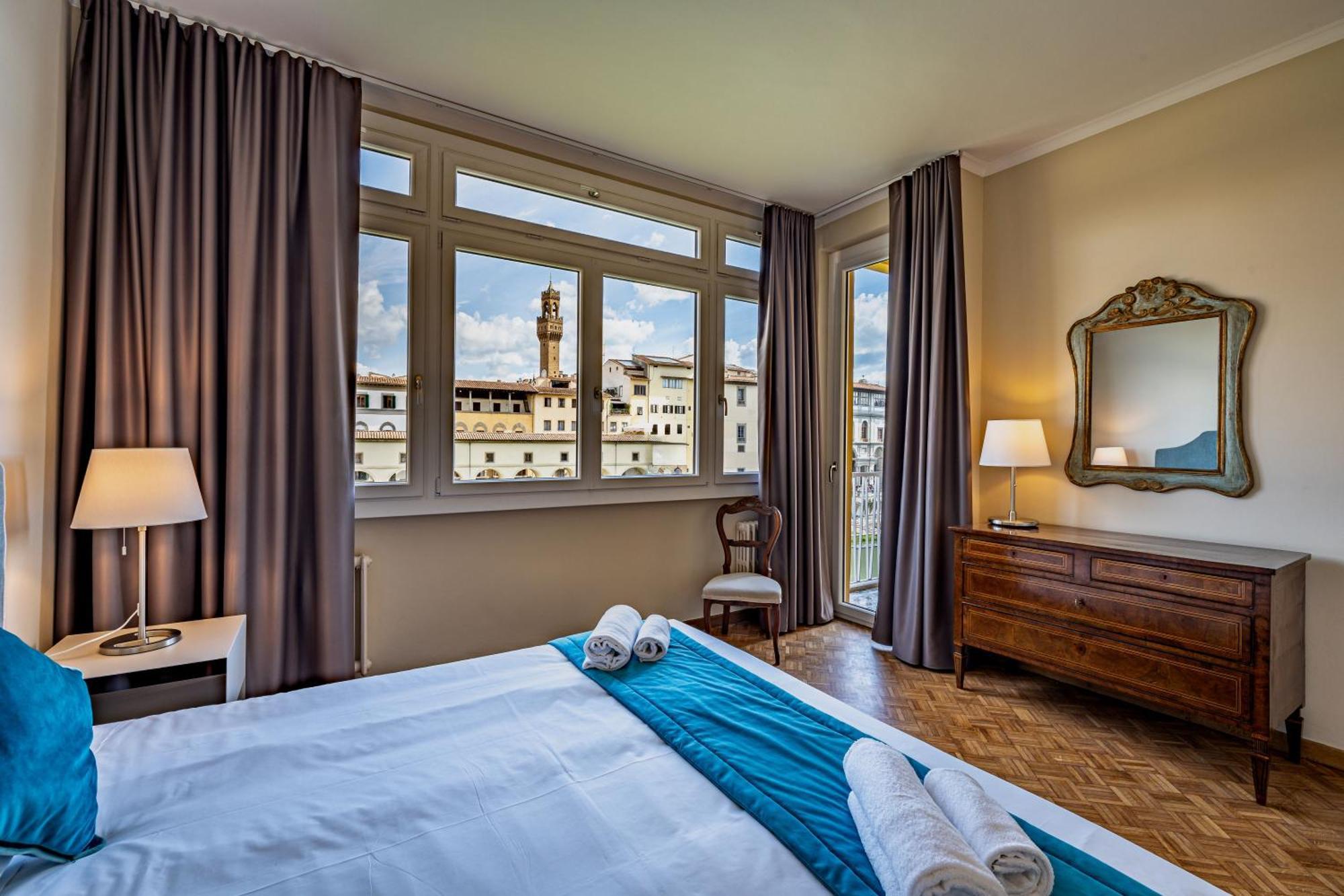 Yd Balcony On Pontevecchio View Lejlighed Firenze Eksteriør billede